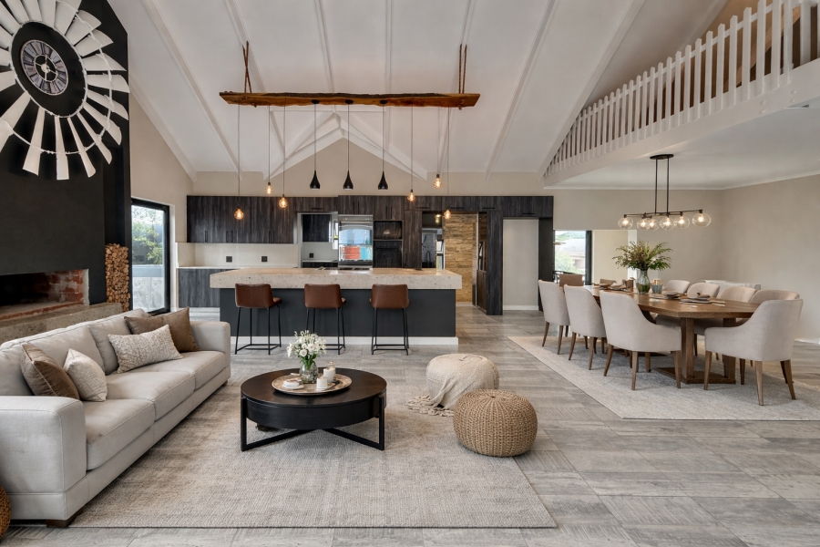 6 Bedroom Property for Sale in Fernwood Western Cape